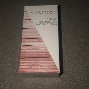Volition snow mushroom water serum